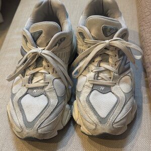 New Balance 3060 Cream and Gray Sneakers